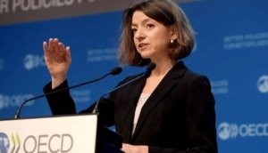 لورنس بون اخبار اقتصادية والعملات الرقمية والذكاء الاصطناعي