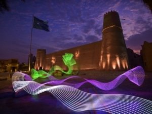 الرياض آرت: هكذا تصبح العاصمة السعودية معرضًا فنيًا ضخمًا 2 نور الرياض، الرياض آرت